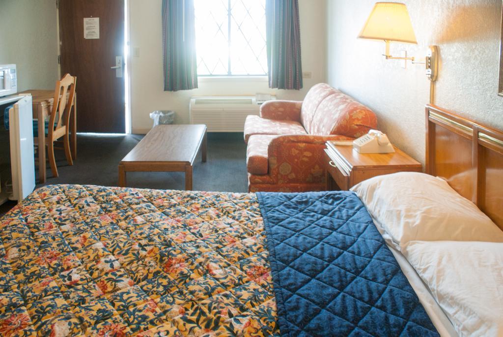 Executive Inn Jacksonville Bagian luar foto
